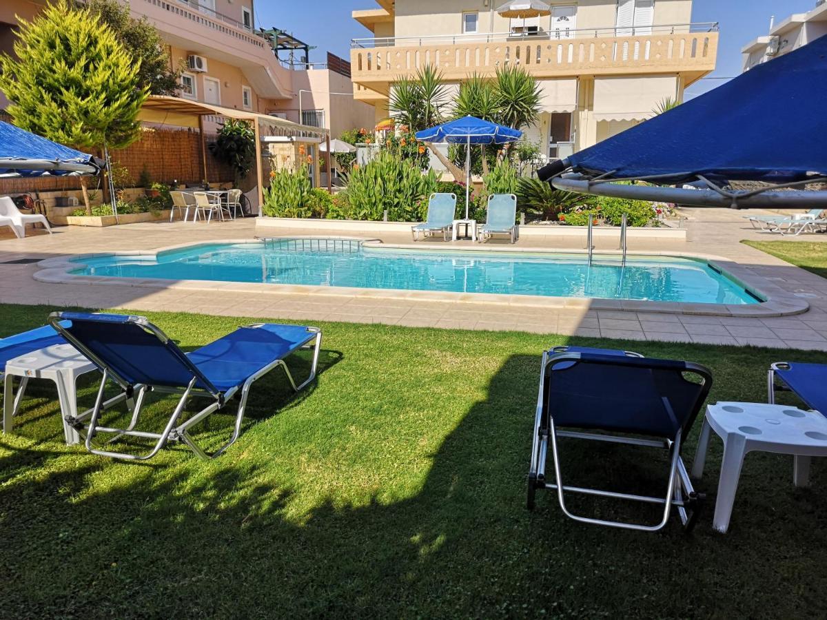 Agia Marina Nicolas Studios & Apartments מראה חיצוני תמונה